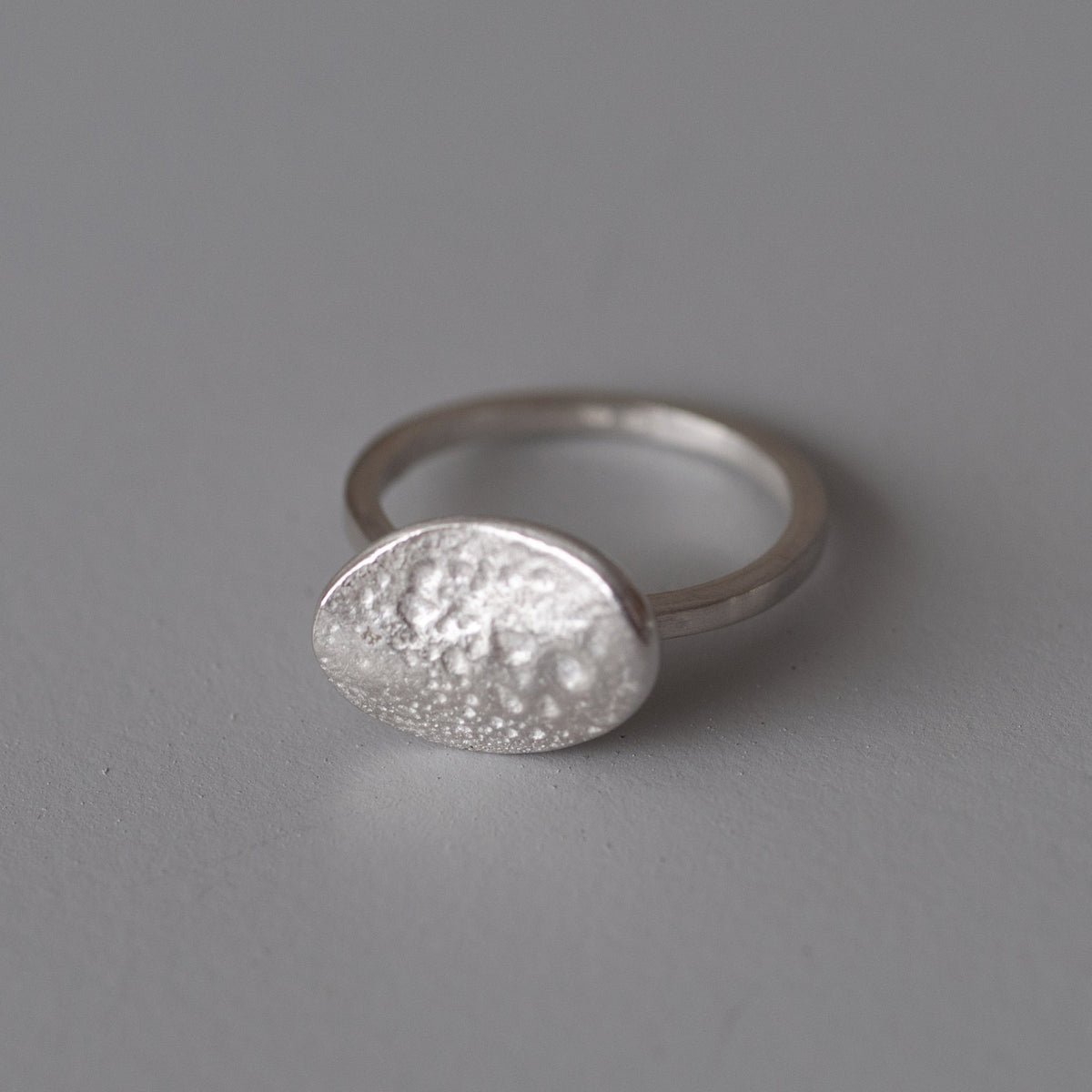 Silver hot sale pebble ring