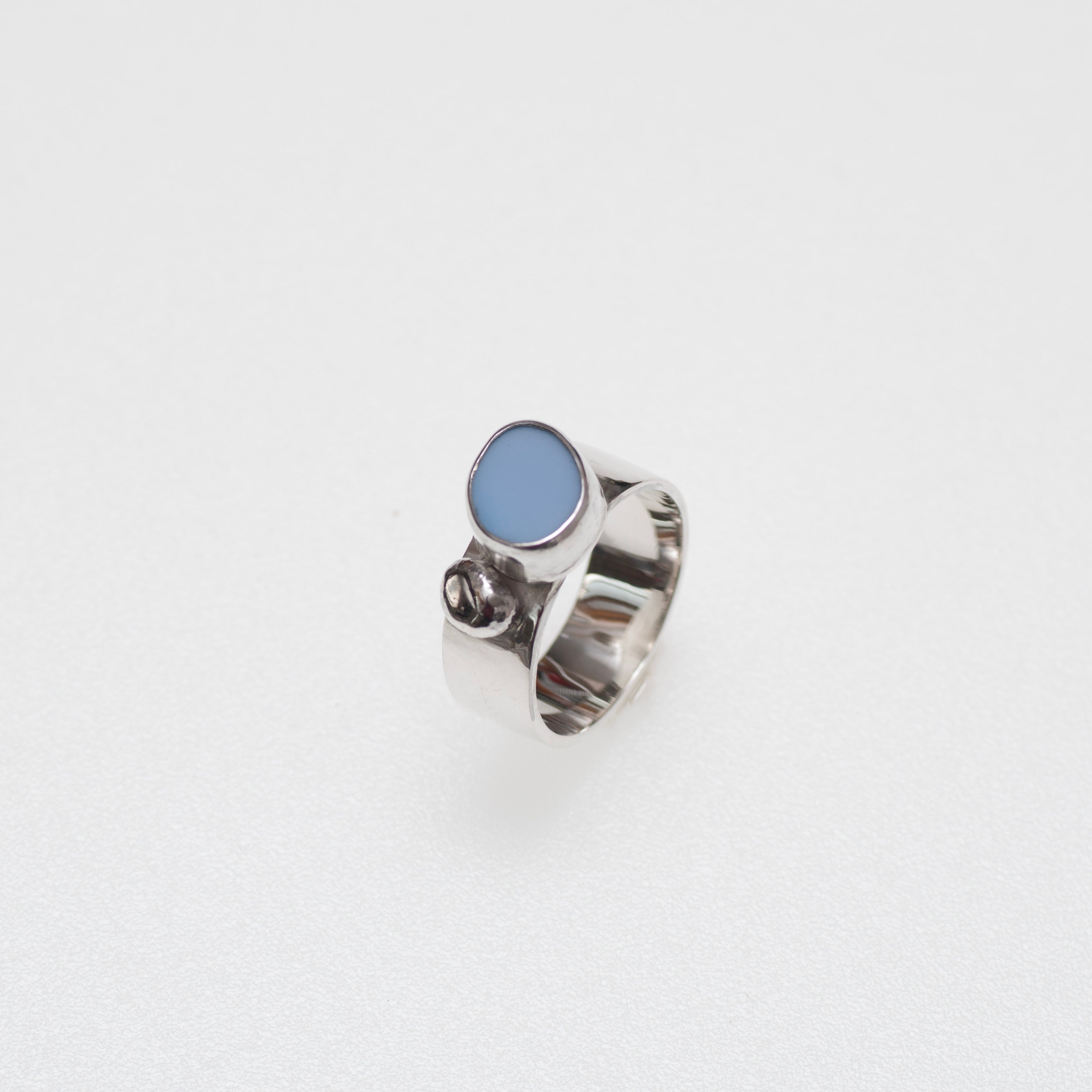 Glass and Pebble Ring