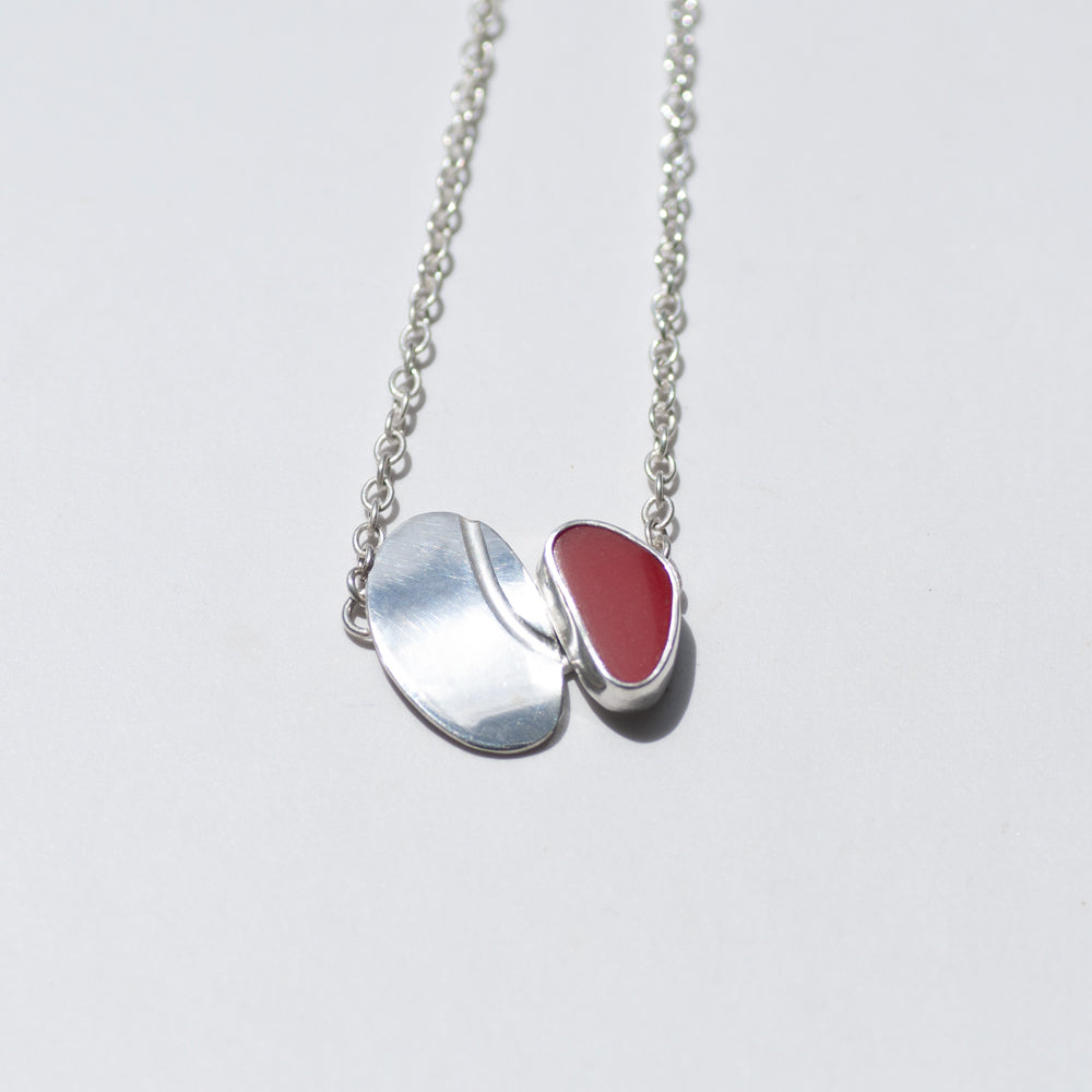 Pebble Line Necklace - Red Milk Sea Glass