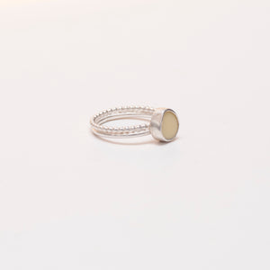 Tidal Collection - Pebble Ring with Duo Pearl & Plain Band